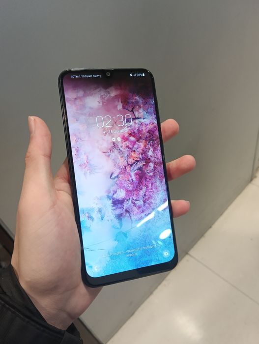 Телефон в хорошем состоянии