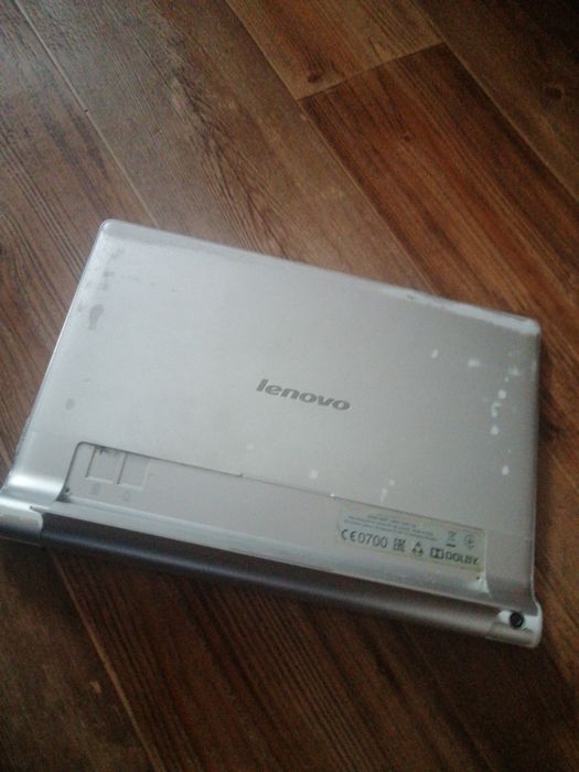 Продаю планшет Lenovo рабочий срочно очень!!!