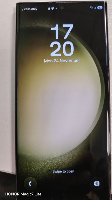 Здравейте! Продавам Samsung Galaxy S23 Ultra 12/512 GB, Green