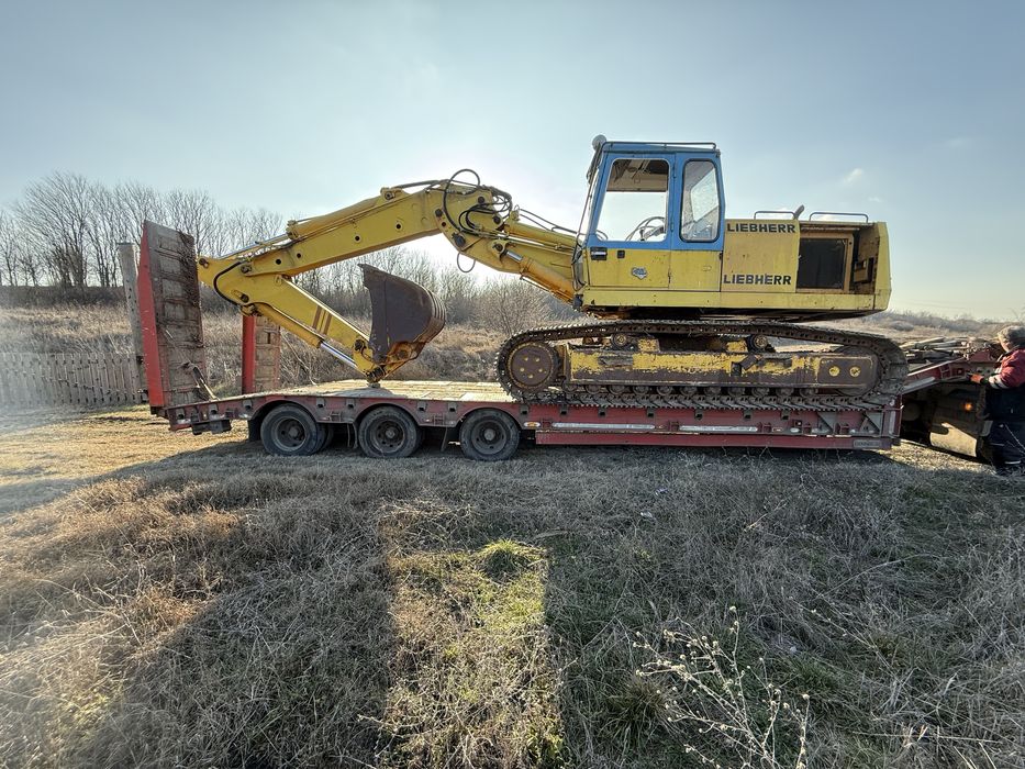 Продава се багер Liebherr  932