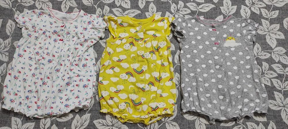 Одежда на девочку, размер на  12 месяцев