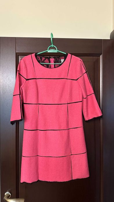 Шерстяное платье размера М