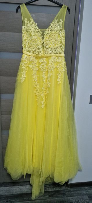 Rochie galbena lunga cu model paiete