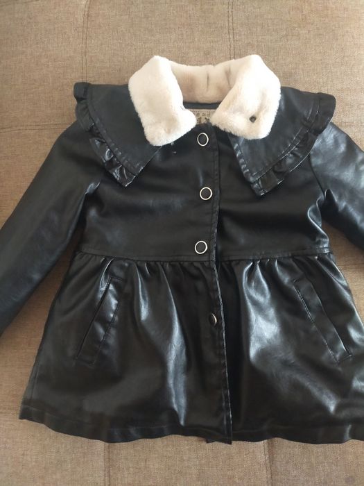 Продам плащ для девочки