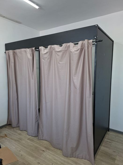 Кабинка для примерки одежды