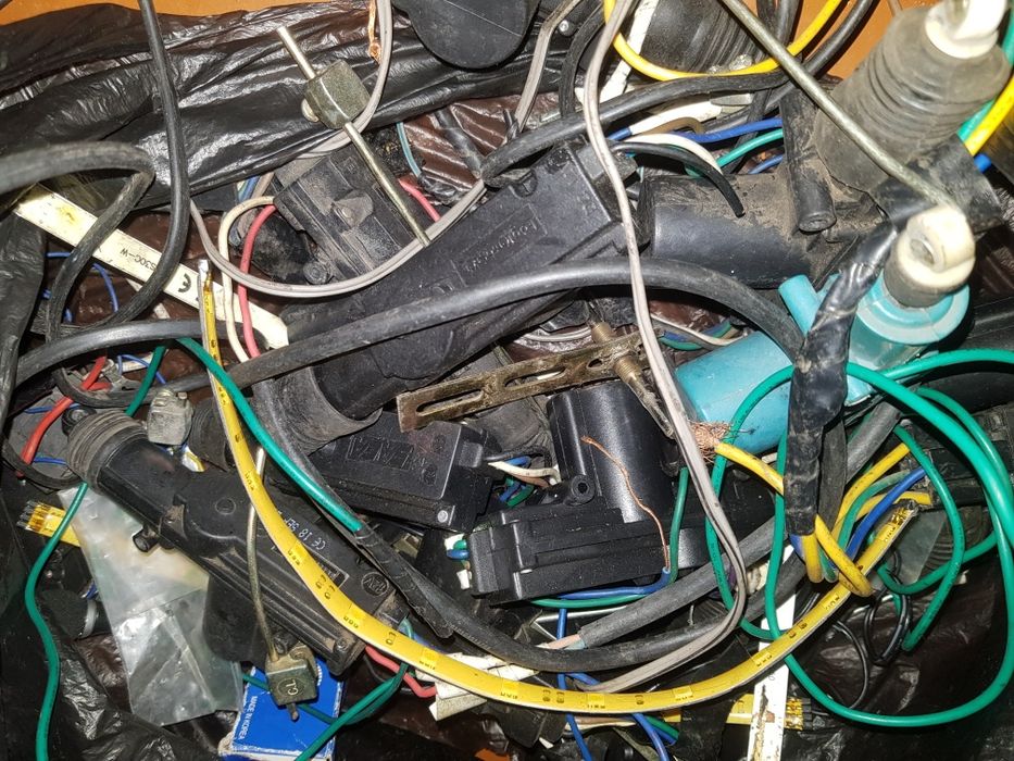 Продам моторчик для автосигнализации Magicar