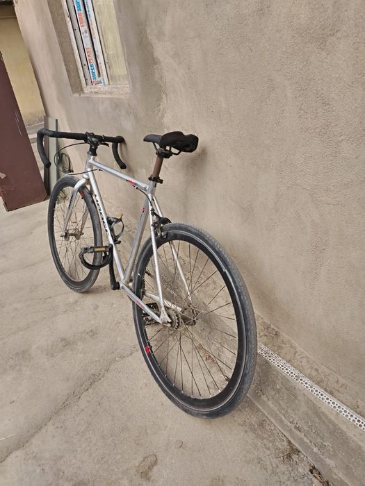 Гоночный велосипед