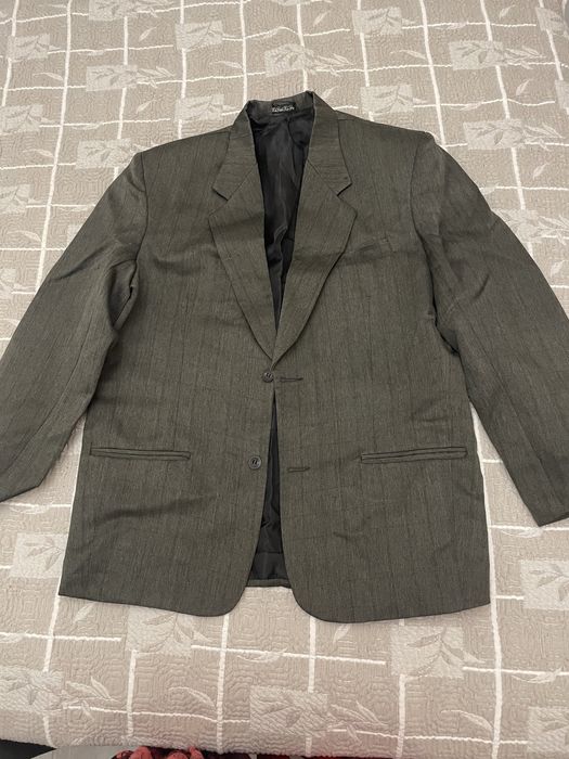 Продам новый мужкой костюм классика