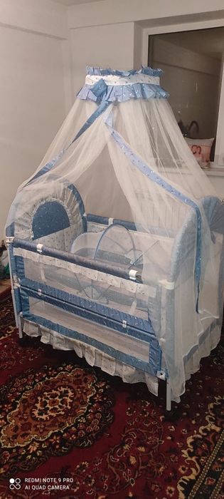 Детская кроватка