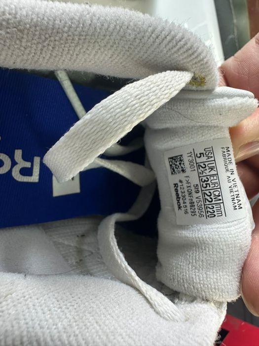 Продам кросовки reebok