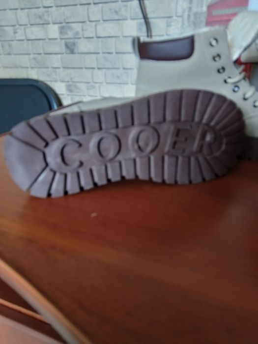 Женские демисезонные ботинки