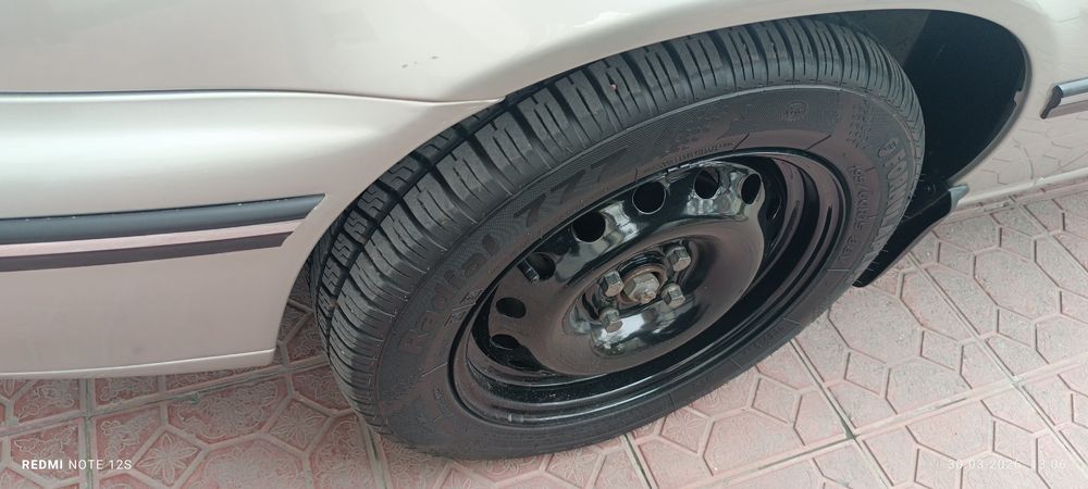 Nexia dona 2008 zo'r holatda