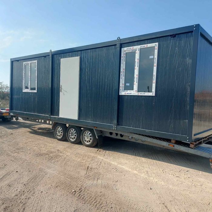 Високо качество модулни контейнери за живеене Лизинг Налични 8х2.40м