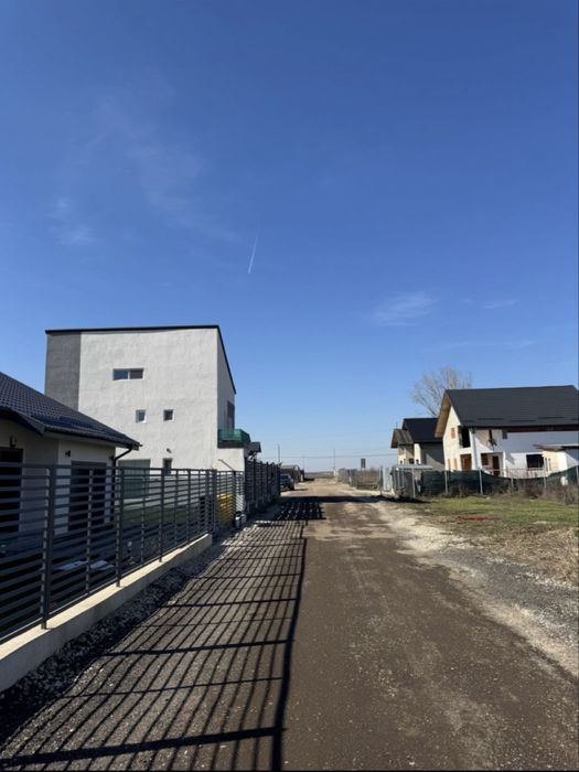 teren intravilan in zona com Domnesti sos Curtea Domneasca