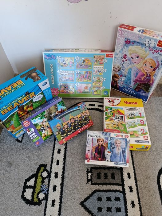 Лот пъзели - общо 25лв