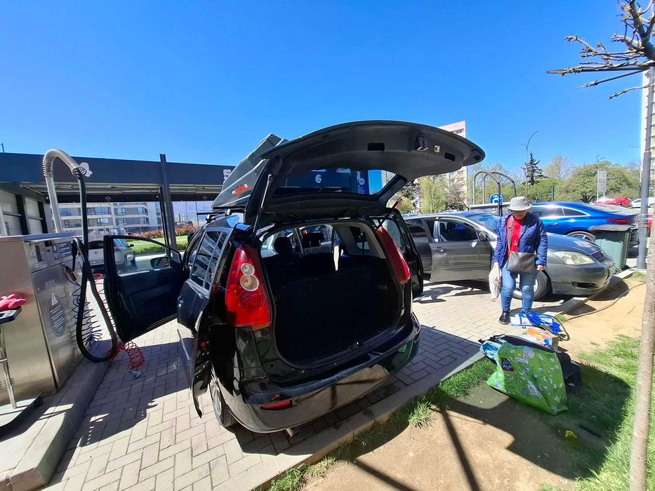 Mazda 5 Мазда 5 продава