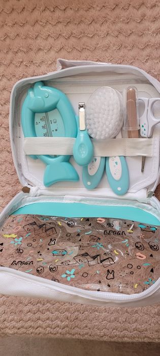 Set pentru îngrijire bebeluși/ copilași, 7 piese, Nou