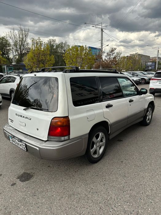 Субару Форестер 99г