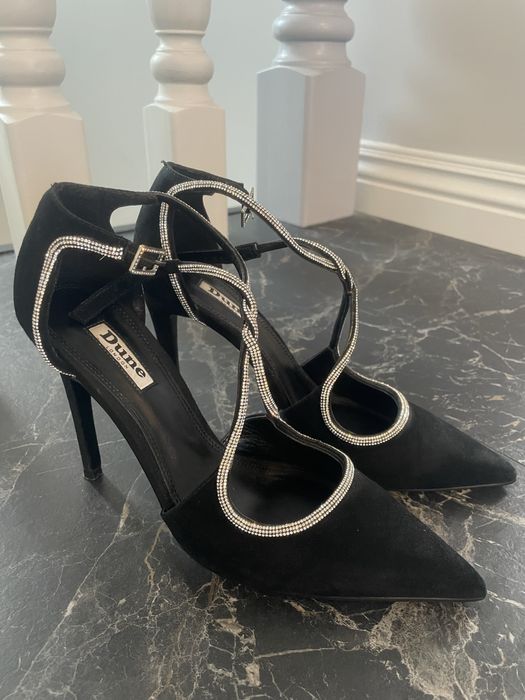 Pantofi stileti decupati dune