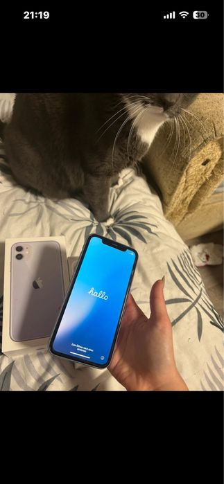 Iphone 11, in stare perfecta in afara de sanatatea bateriei mica