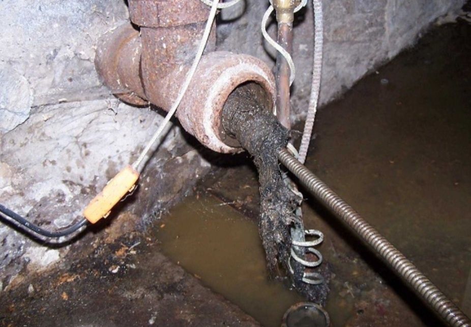 Прочистка труб канализации,