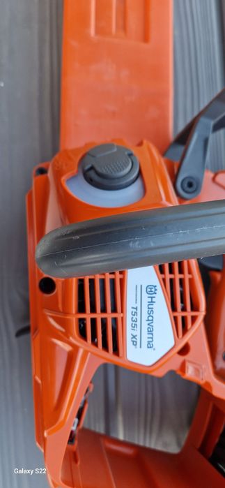 Husgvarna drujba pe acumulator.