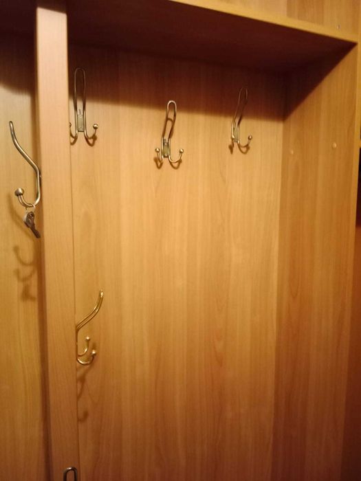 Продам для прихожей шкаф
