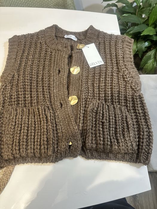 Нова жилетка/елек-20€