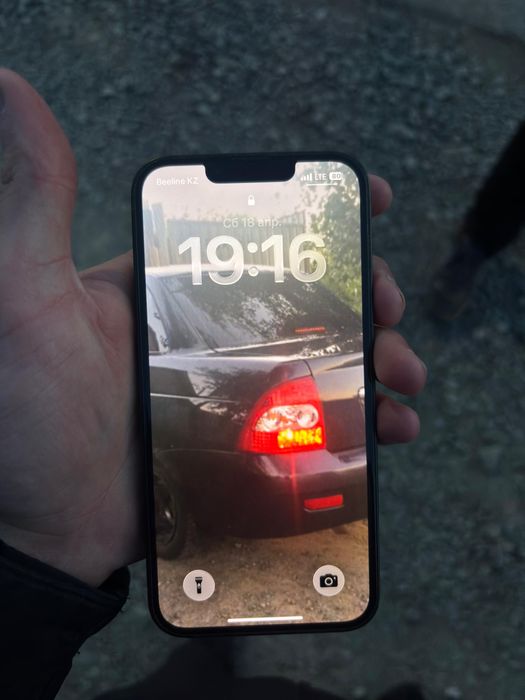 Iphone 13  АКБ 74% айфон 13