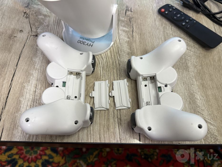 Smart projector HY300