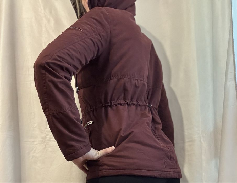 Geaca visinie BERSHKA