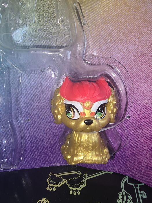 Продам коробки и аксессуары Monster High