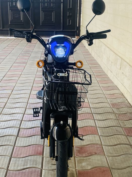 Скутер Amanat x5