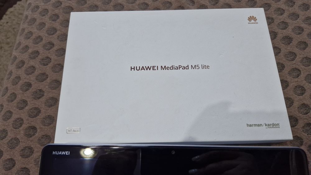 Продам планшет huawei