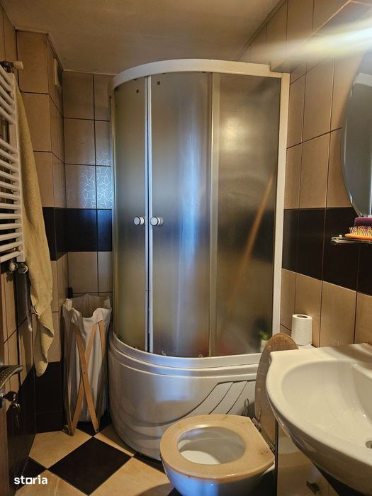 Universitatii -apartament cu doua camere, excelenta investitie