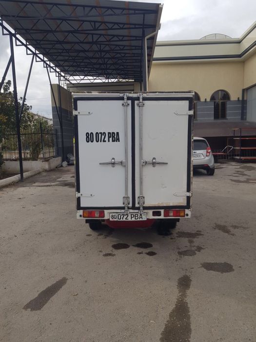 Машина Changan