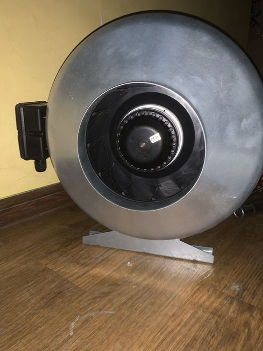 Вытяжной вентилятор