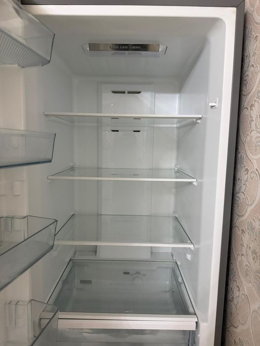 Холодильник Midea