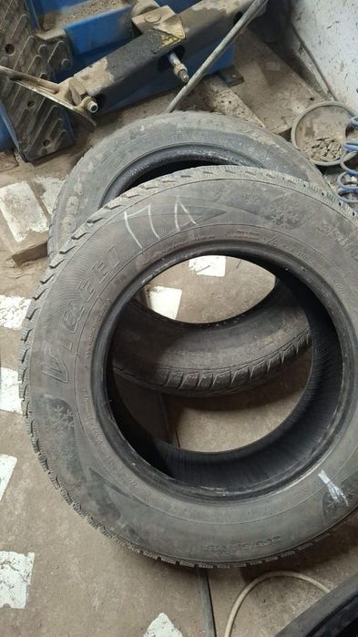 Продам шины в хорошем состоянии.