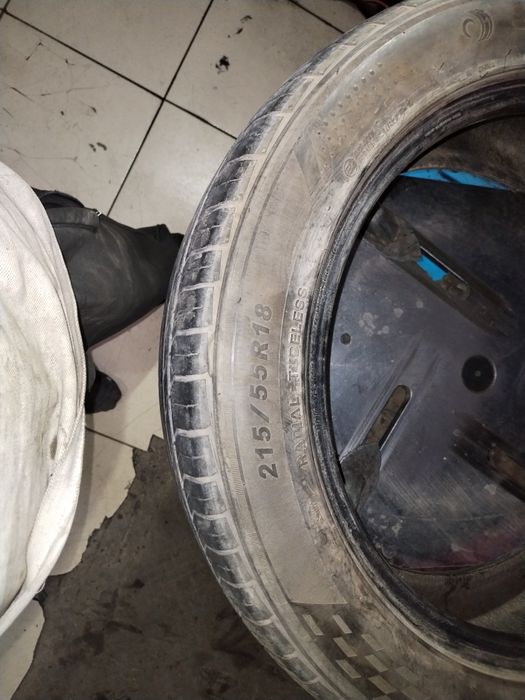 Продам шыны 215/55/18