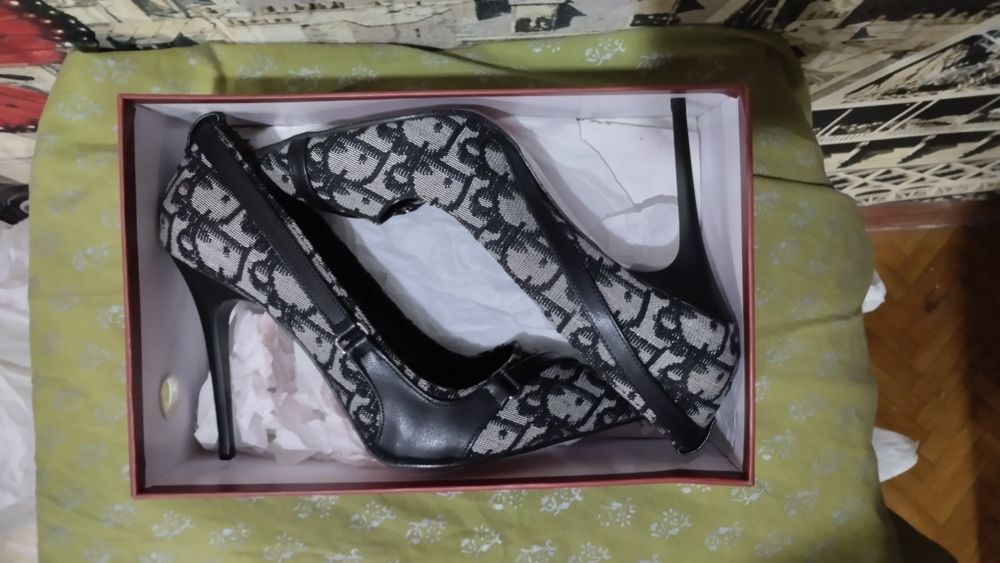 Туфли черные на каблуке Dior