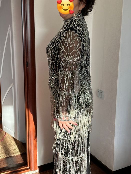 Продам шикарное платье (ручная работа)