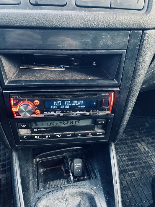 Pioneer deh x5700bt bluetooth/mp3