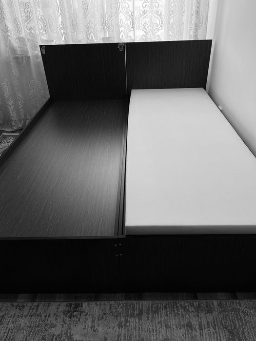 Продается кровать с губкой