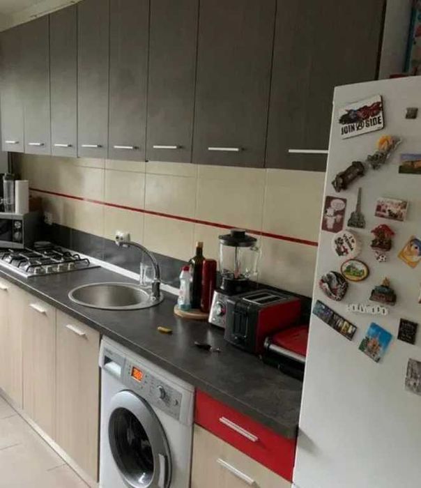 Дава се под наем Двустаен апартамент в Пловдив, Въстанически - 65 кв.м за 306 € - Снимка #1