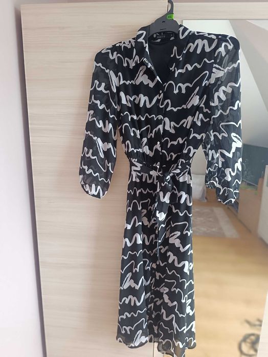 Дамска рокля от Mohito