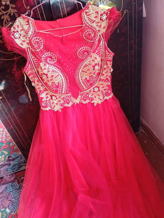 Платье женское вечернее