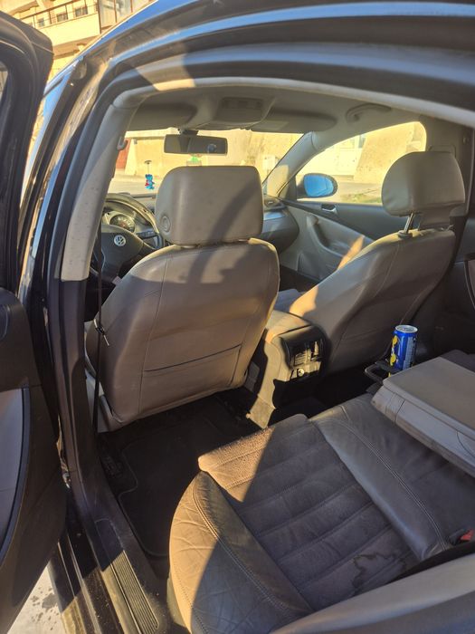 Vând passat b6 .