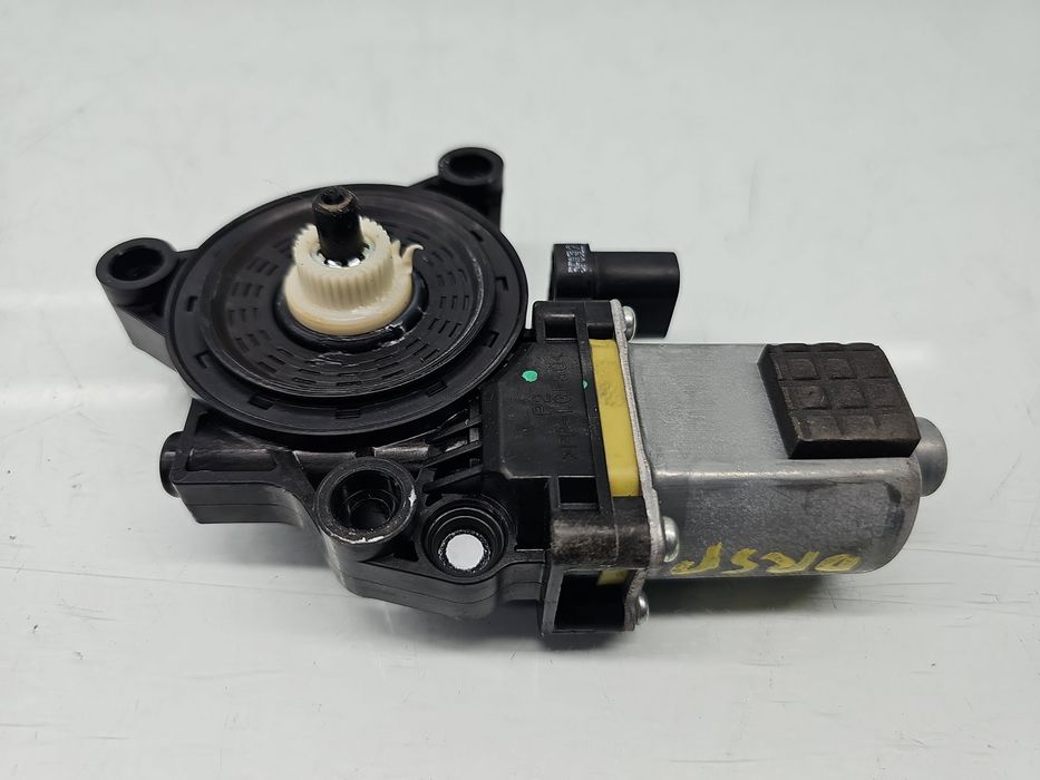 Motoras geam dreapta spate Hyundai Tucson (TL) [Fabr 2015-2020] SUV 83