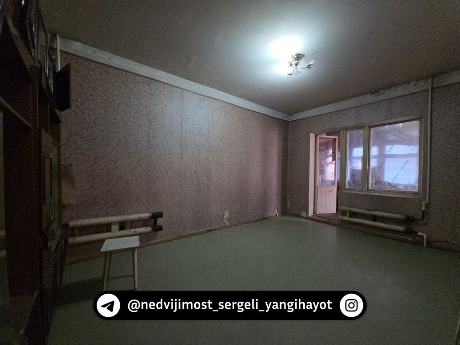 Продаётся 2/3/5  квартира Дустлик-1